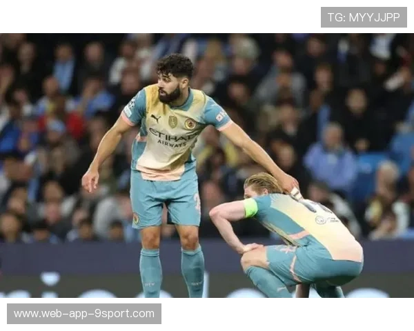 曼城前场压制力惊人,对手毫无还手之力,效力过曼城的前锋 曼城前场压制力惊人,对手毫无还手之力,效力过曼城的前锋