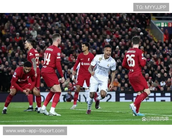 球员在欧冠赛场上的突破配合被战术书引用，欧冠2021用球